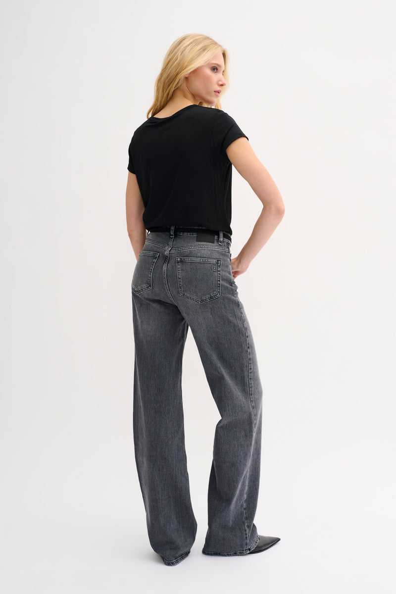 My Essential Wardrobe 10703596 The Modal Tee