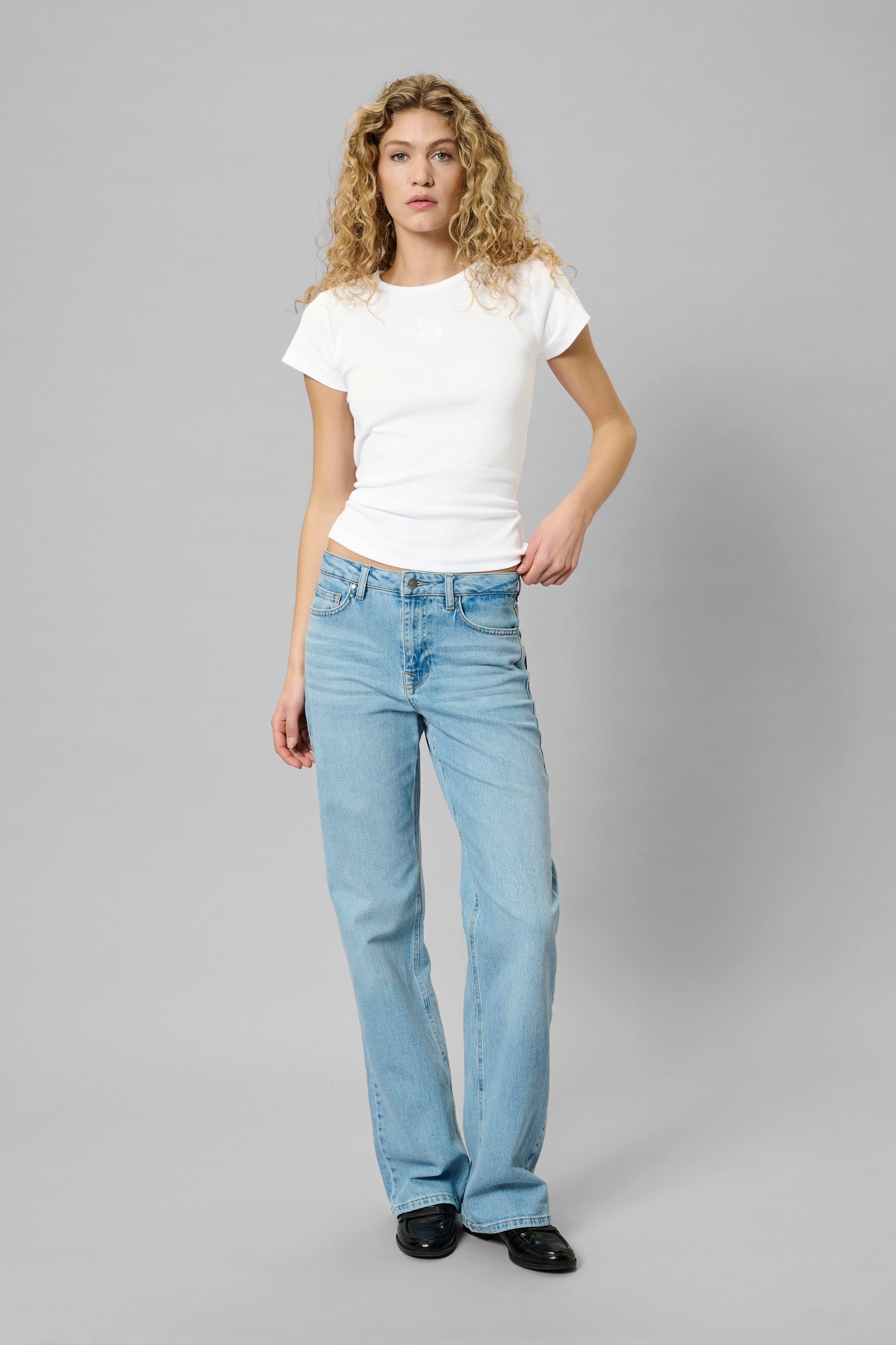 My Essential Wardrobe 10704859 The Mandy Tee