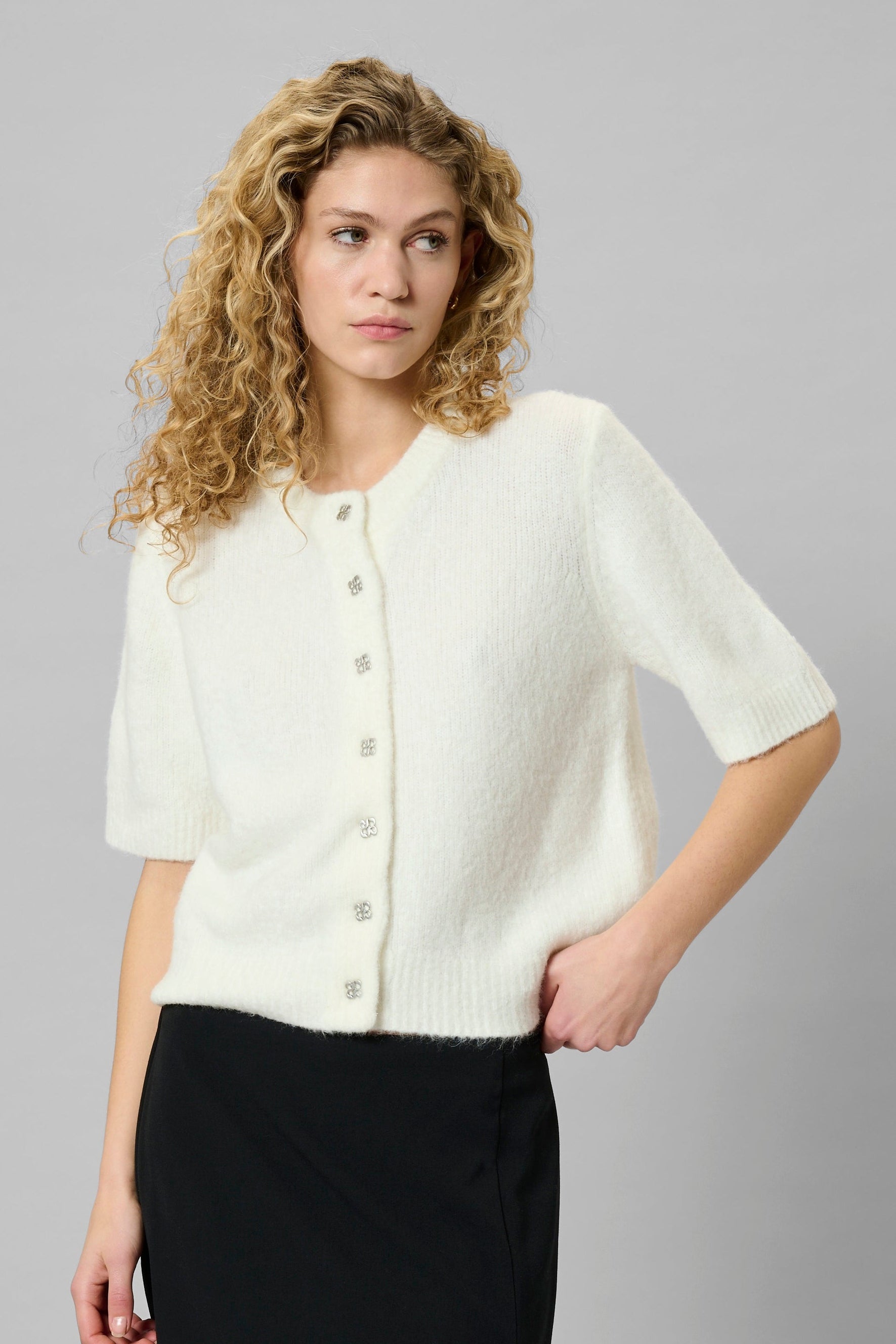 Ma garde-robe essentielle 10705114 Cardigan en tricot Ellie SS