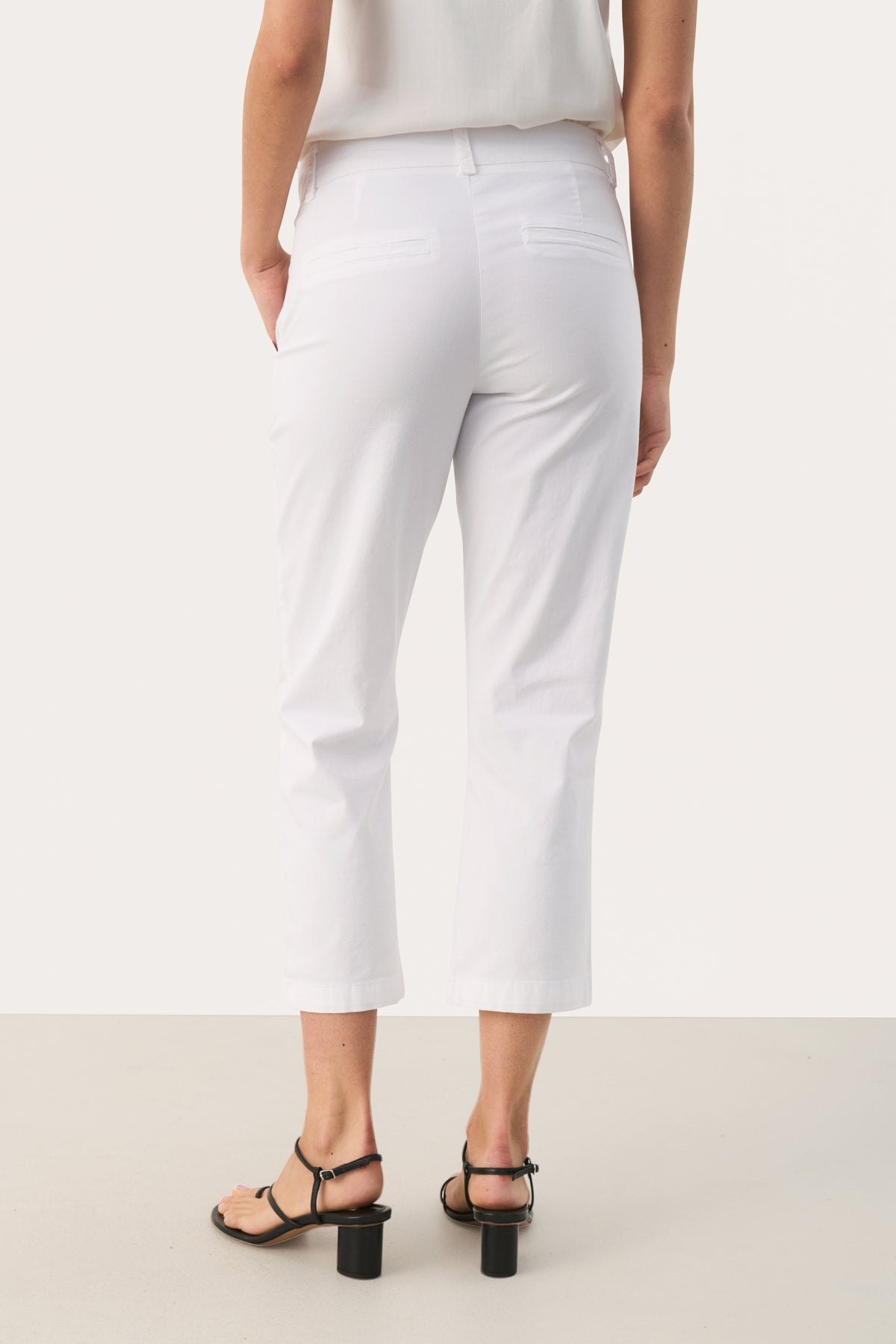 30308589 BRIGHT WHITE Part Two Chino court Soffyns