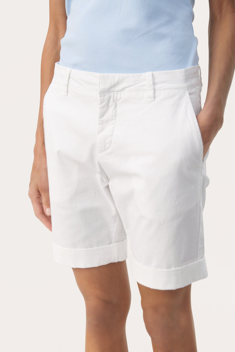 30308683 BRIGHT WHITE Part Two woven chino style short