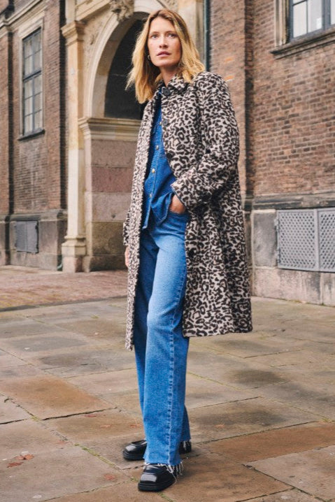 Part Two 30309747 Suzy Coat