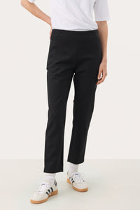 Part Two 30309761 Nyla Pant