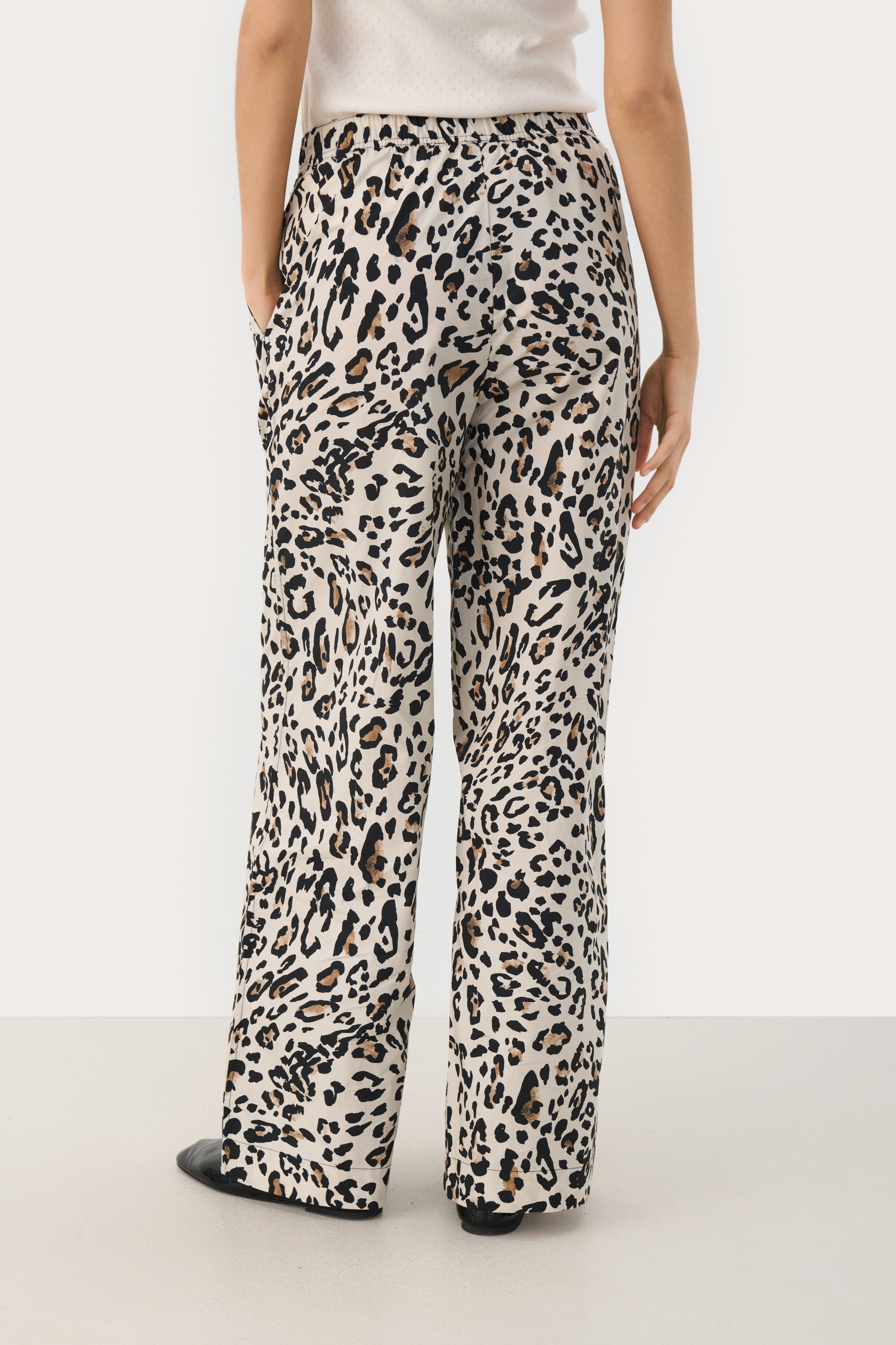 Deuxième partie 30309820 Tinke Pant