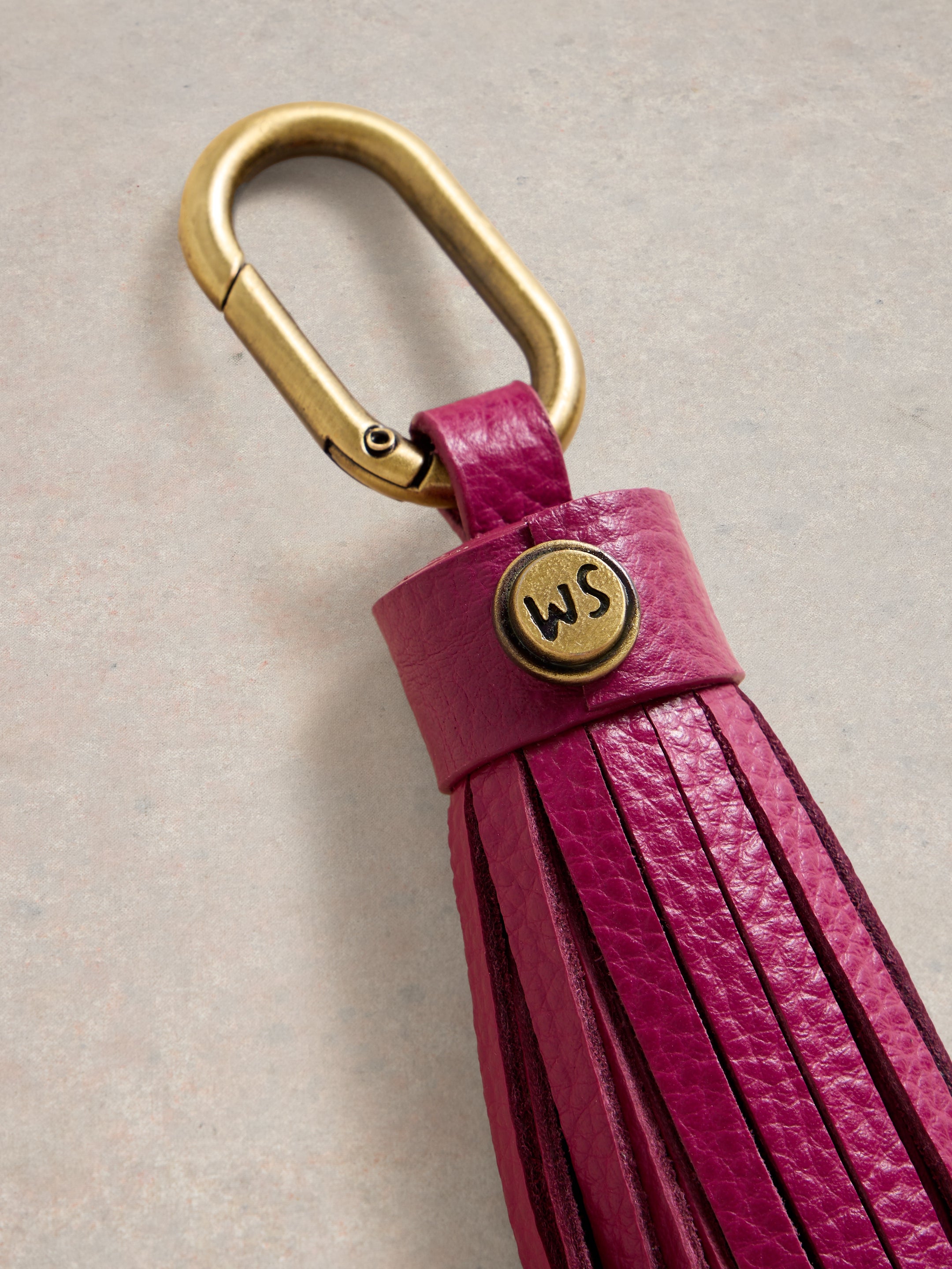 Porte-clés à pompon White Stuff 444013