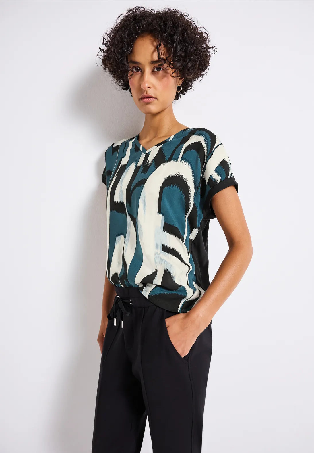 Street One 323786 Printed mat-mix v-neck top