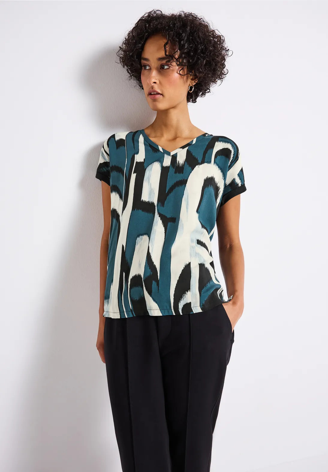 Street One 323786 Printed mat-mix v-neck top
