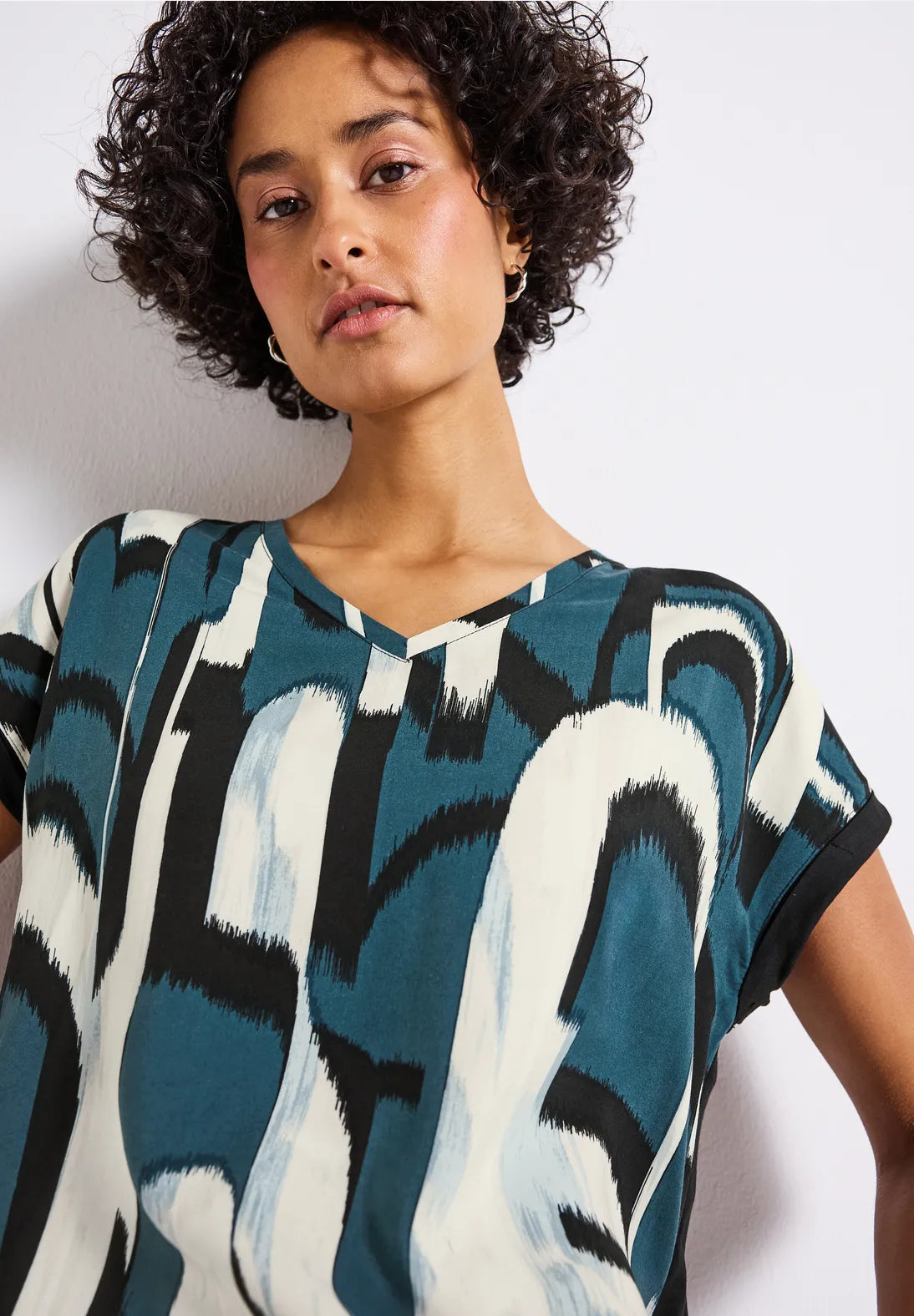 Street One 323786 Printed mat-mix v-neck top