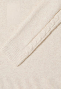 CECIL 303453 Round Neck Cable Detail