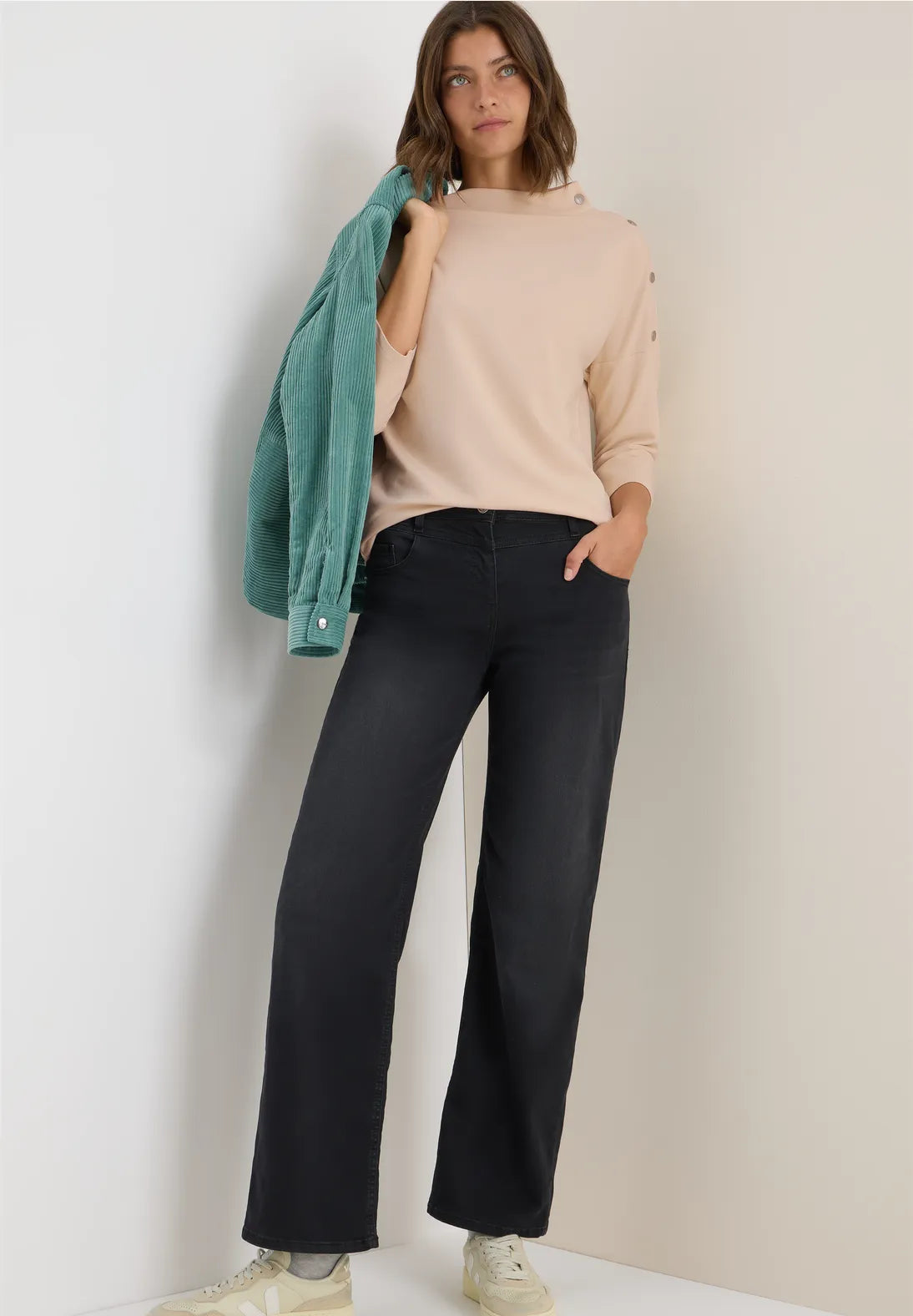 CECIL 324020 Light Terry Button Funnel