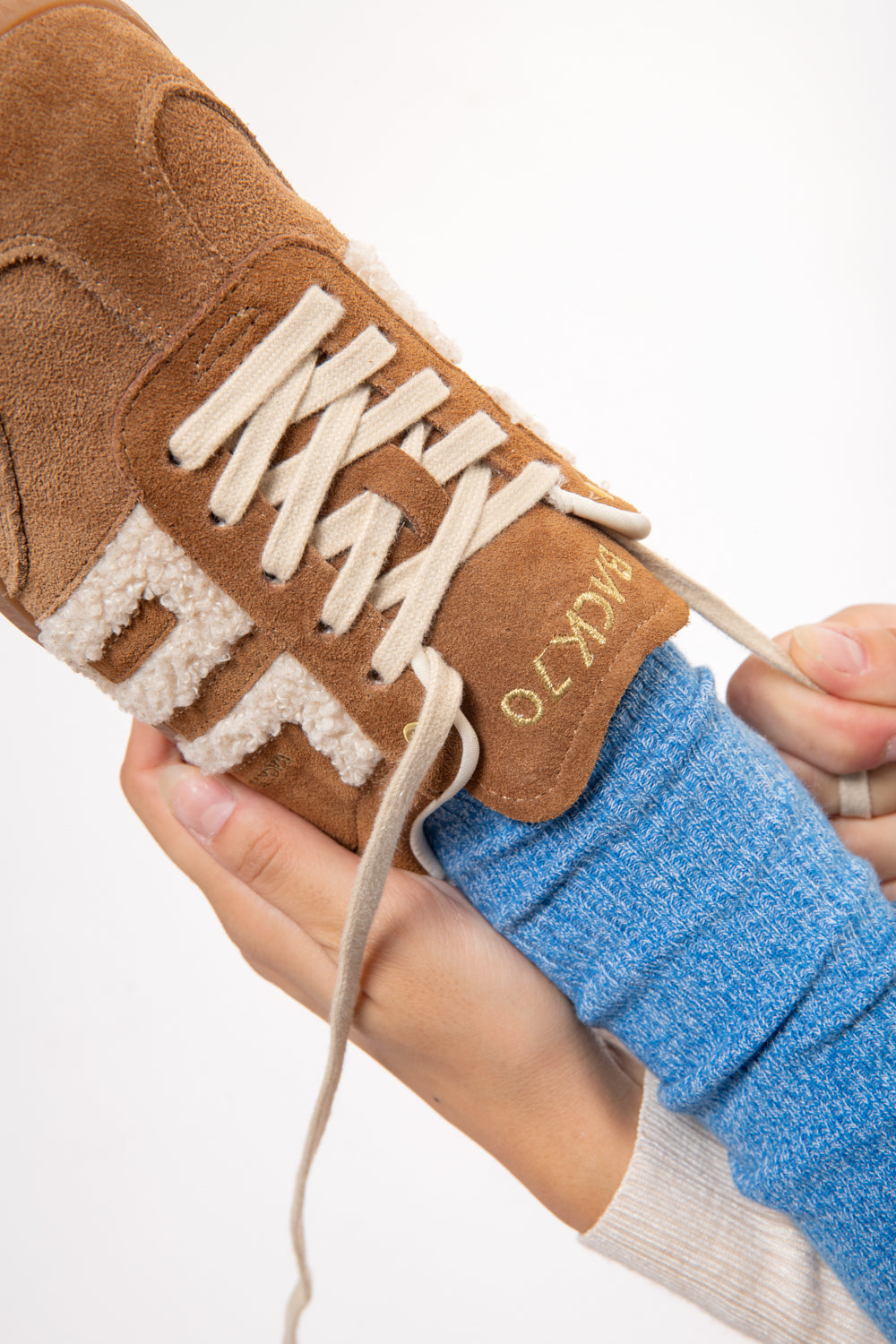 BACK 70 108005-000015 Cloud 601 Faux-Fur / Suede