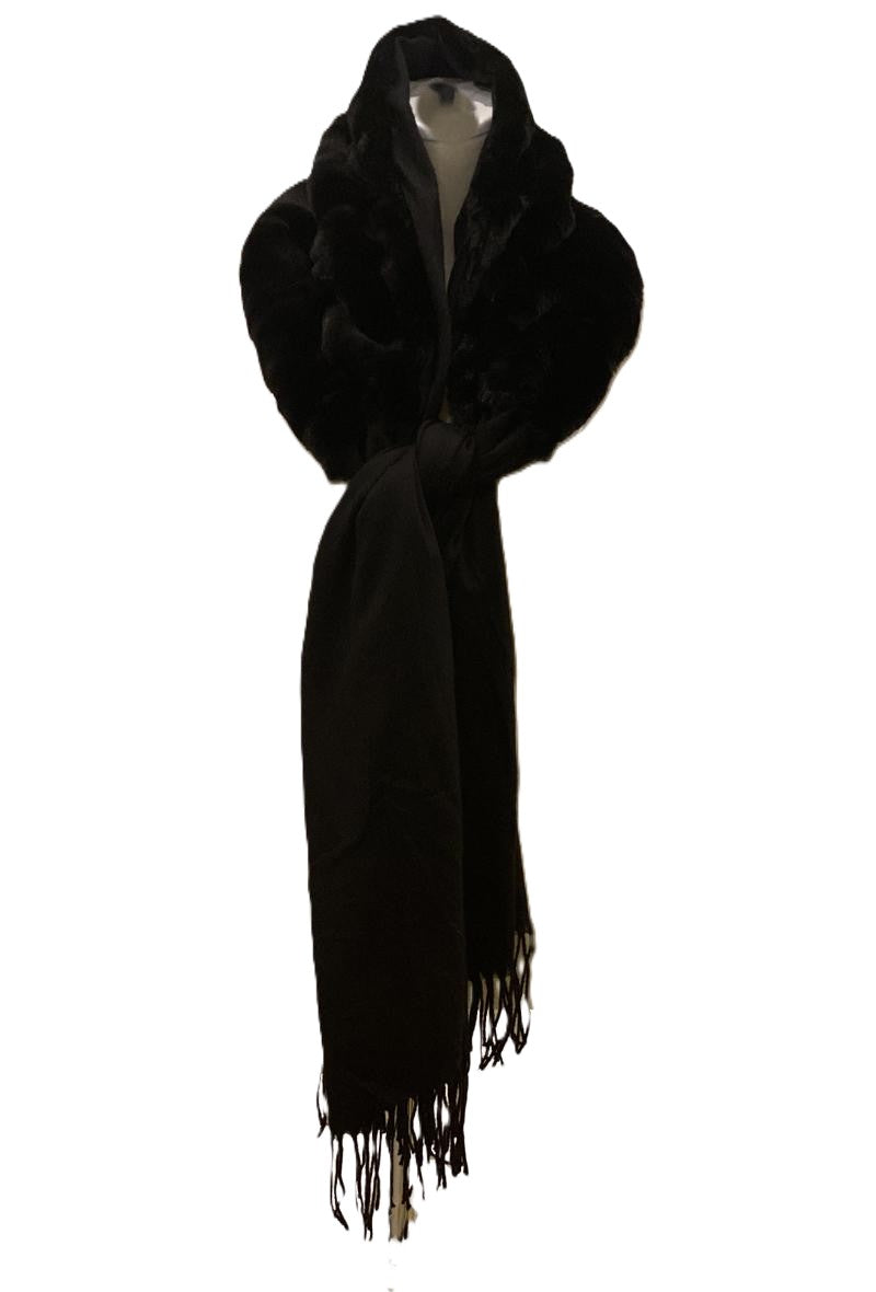 BEST OF IRISH GS25108 Half Faux Fur Scarf & Bejewelled Beanie Gift Set