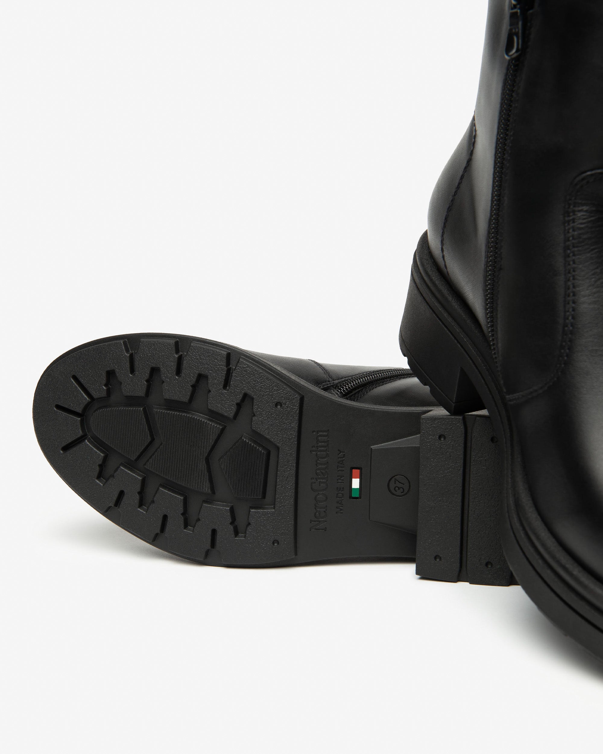 NeroGiardini I514860D Leather Ankle Boots