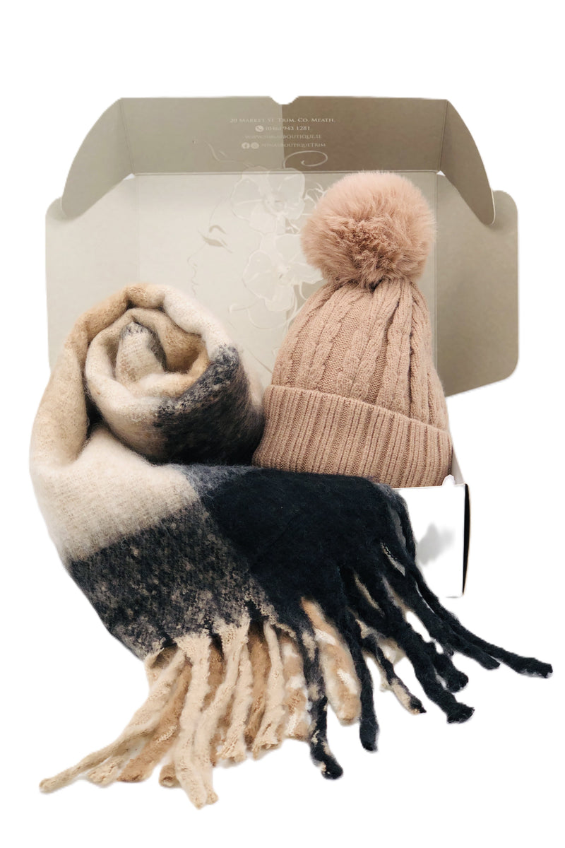 BEST OF IRISH GS25101 Rasta Scarf & Pom Pom Hat Gift Set