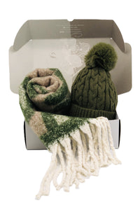 BEST OF IRISH GS25101 Rasta Scarf & Pom Pom Hat Gift Set