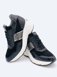 Baskets compensées noires NeroGiardini I11493D