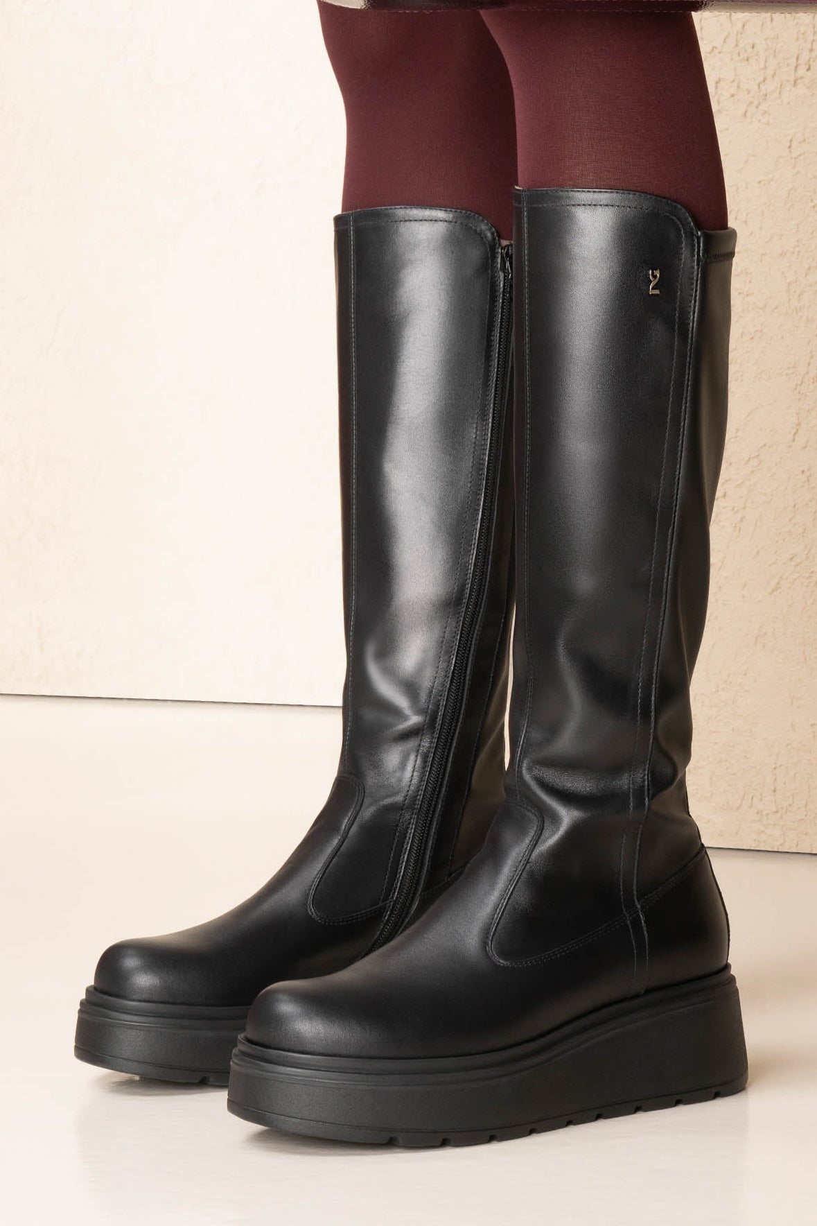 NeroGiardini I514902D Leather and Technical Fabric Platform Boots