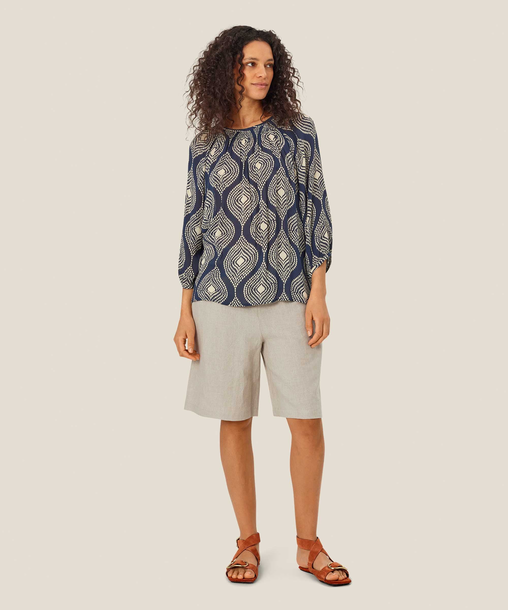 1011055 Daffodil Top MASAI