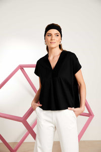 NAYA NAS25120 Square shape v neck top with neck and side bands