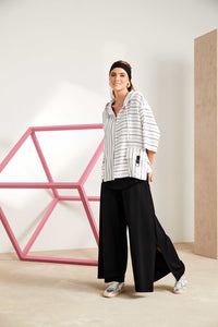 NAYA NAS25216 Wide leg trouser with slit in side seam