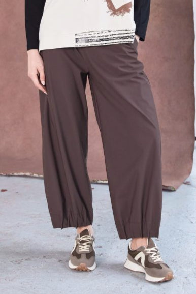 NAYA NAW25153 Wide leg trouser with tuck hem detail