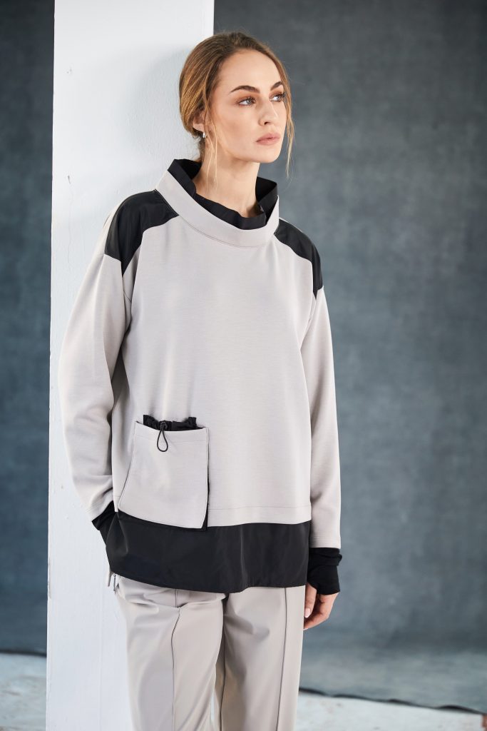 NAYA NAW25127 Soft sweatshirt with contrast at shoulder and hem with pocket detail