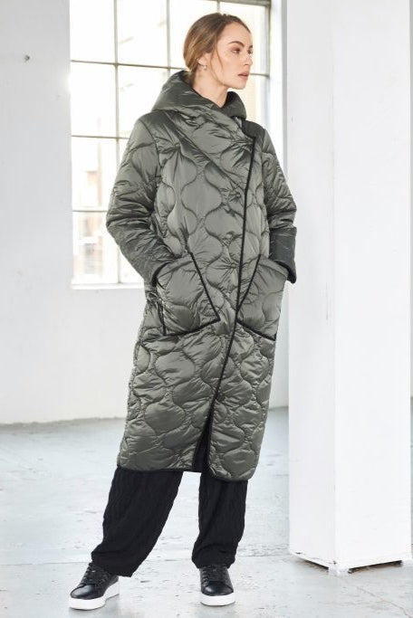 NAYA NAW25202 Padded coat with pocket and contrasts