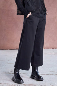 NAYA NAW25257 Crop wide leg trouser with side pocket