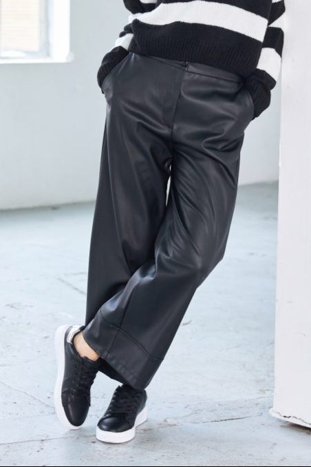 NAYA NAW25260 Wide leg leatherette trouser with band at hem