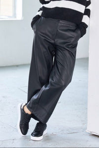 NAYA NAW25260 Wide leg leatherette trouser with band at hem