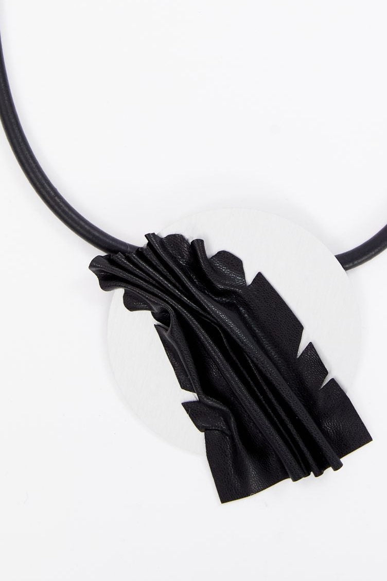 NAYA NAW25320 Disc Necklace With Suede Feather Trim