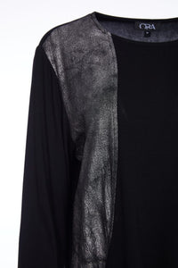 ORA ORW25114 Round neck top with contrast panels and necklace