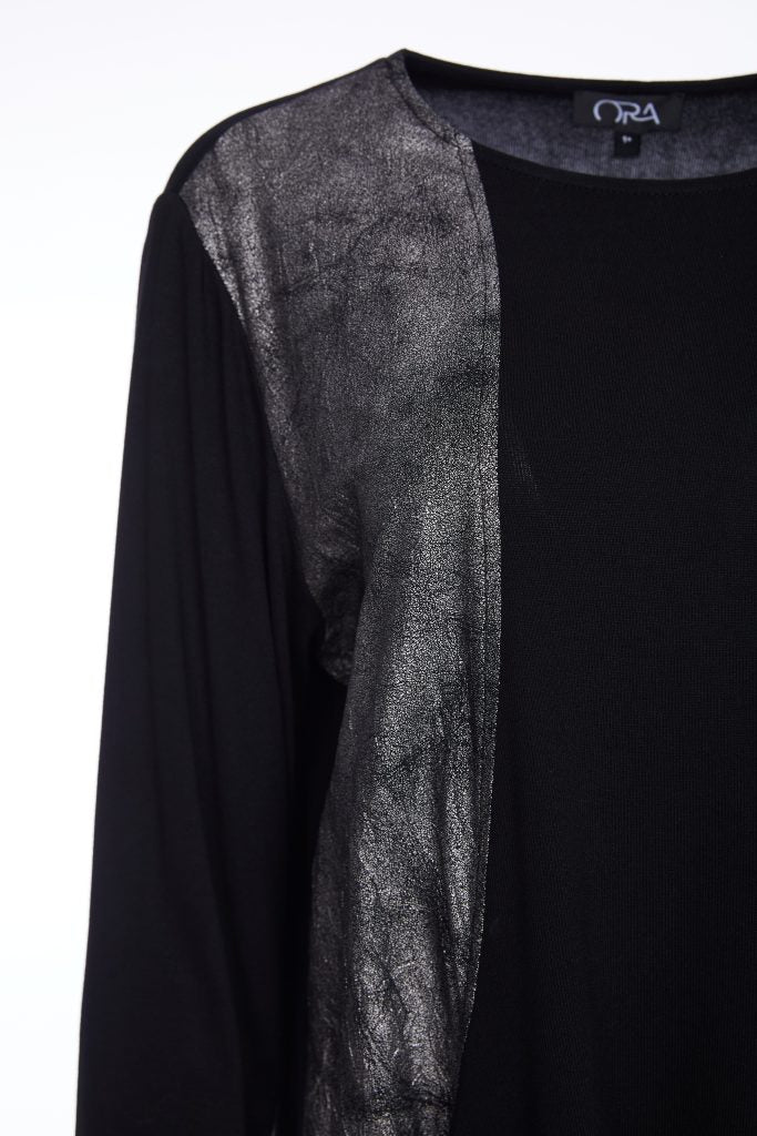 ORA ORW25114 Round neck top with contrast panels and necklace