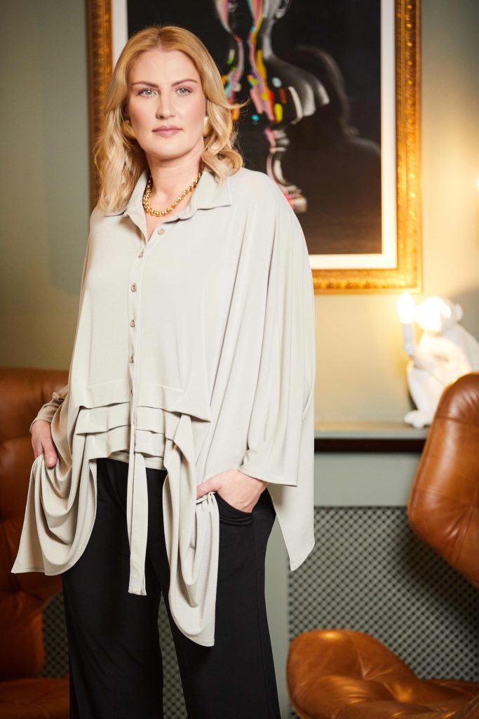 ORA ORW25153 Blouse with pleats detail