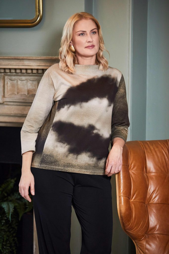 ORA ORW25189 Spray effect print raised neck top