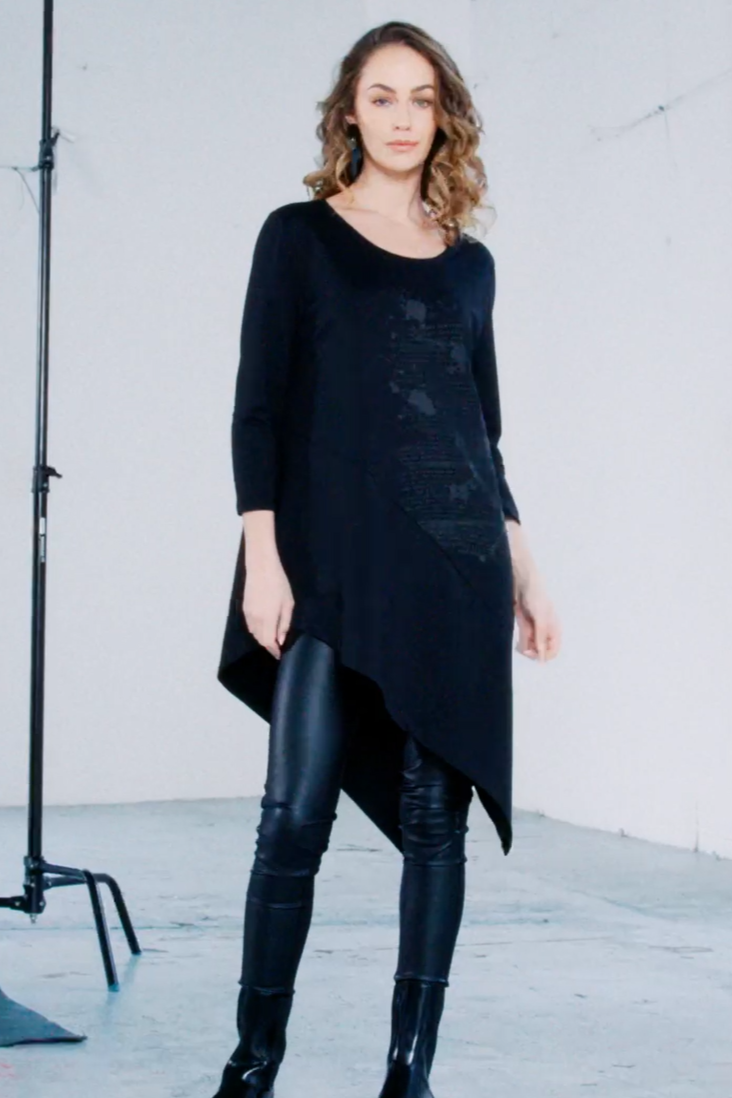 NAYA NAW25122 Placement print round neck top with dipped hemline