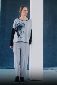 NAYA NAW25308 Placement print top with contrast binding and sleeves