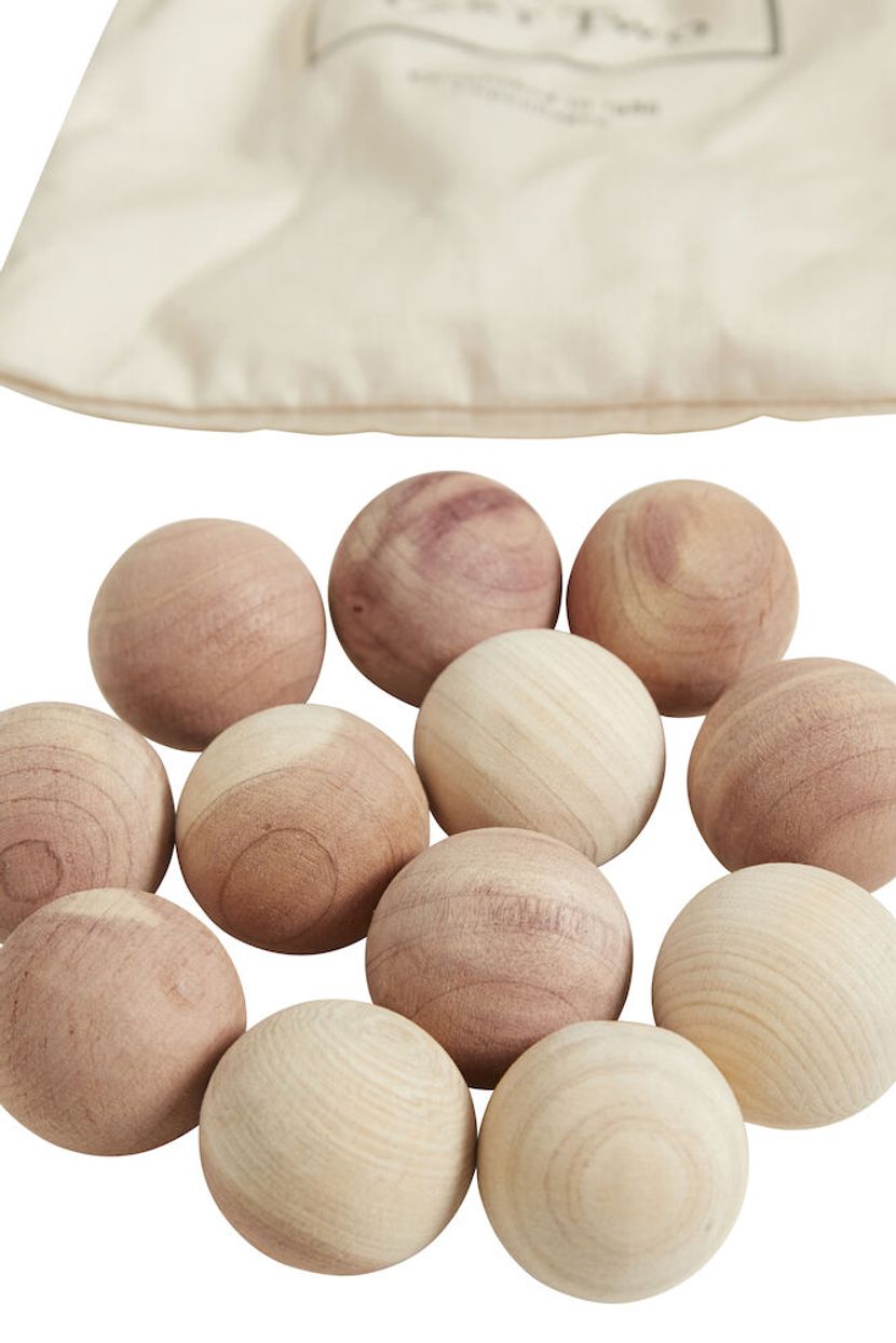 PART TWO Cedar Wood Balls 30302773