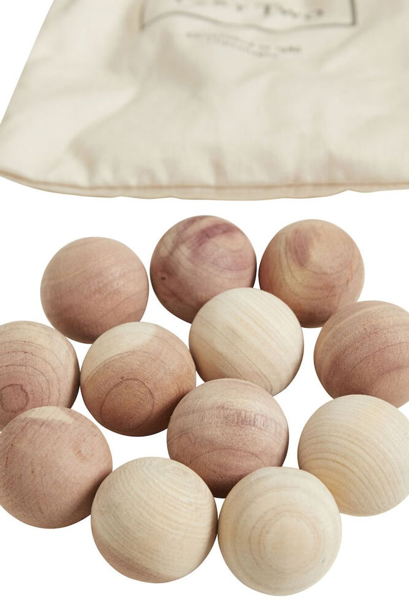 PART TWO Cedar Wood Balls 30302773