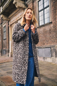 Part Two 30309747 Suzy Coat