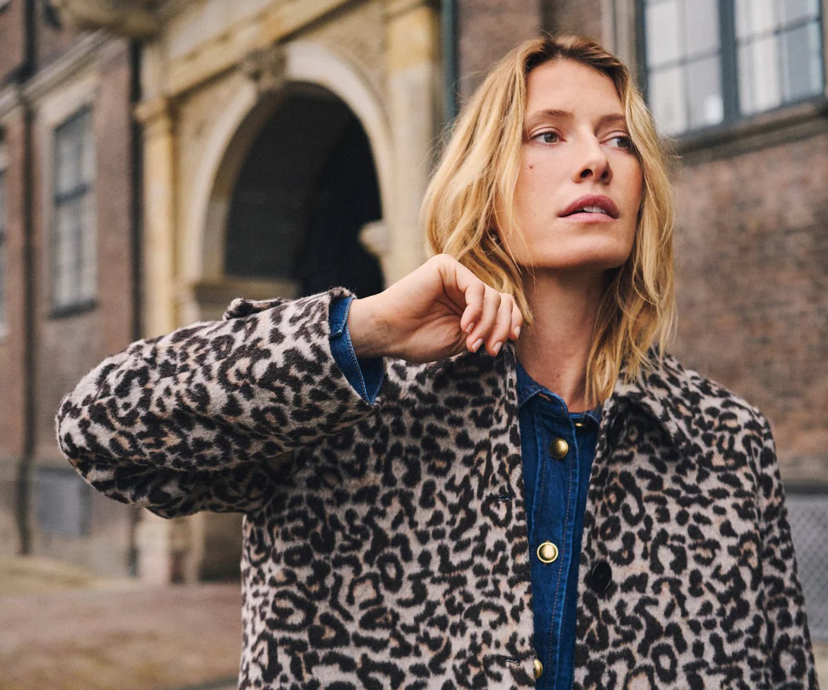 Part Two 30309747 Suzy Coat