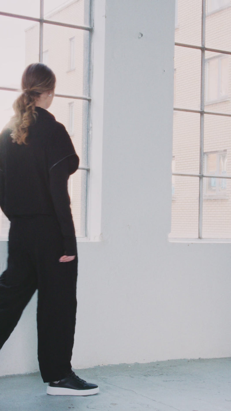 NAYA NAW25230 Embossed knit soft pull up trouser