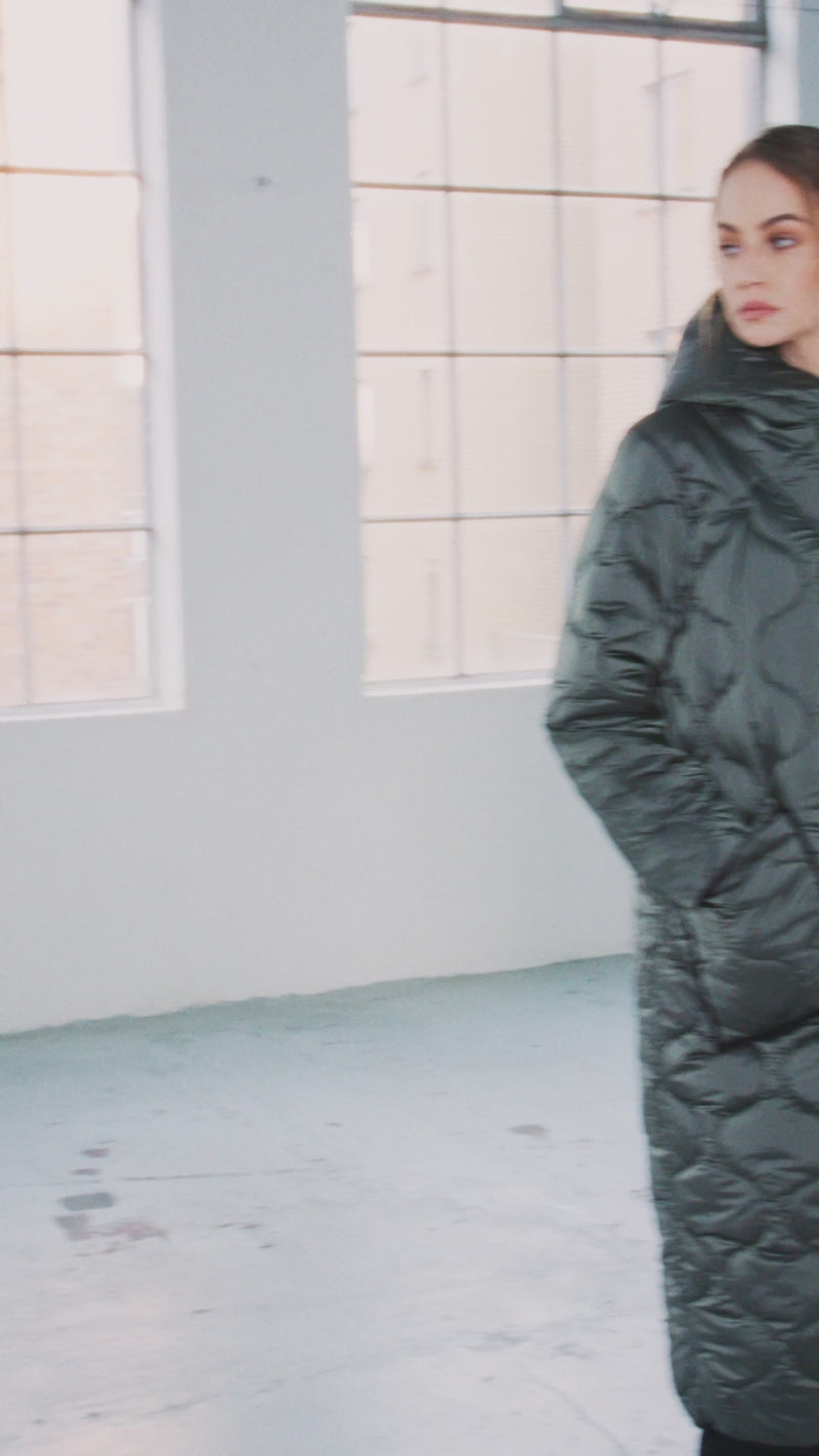 NAYA NAW25202 Padded coat with pocket and contrasts